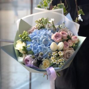 Букет микс с лавандовой розой