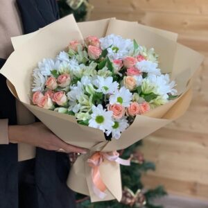 Букет микс с ромашкой